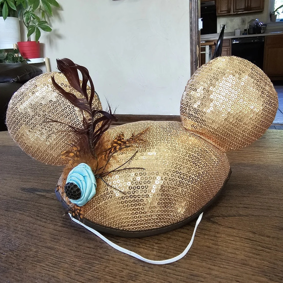 Disney Park Authentic Mickey Mouse Ear Hat Gold Sequins & Feather One Size - Picture 1 of 8